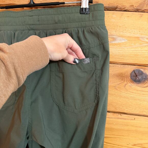 LL. Bean Vista Camp Pants, Jogger Green Medium Petite - Picture 3 of 7